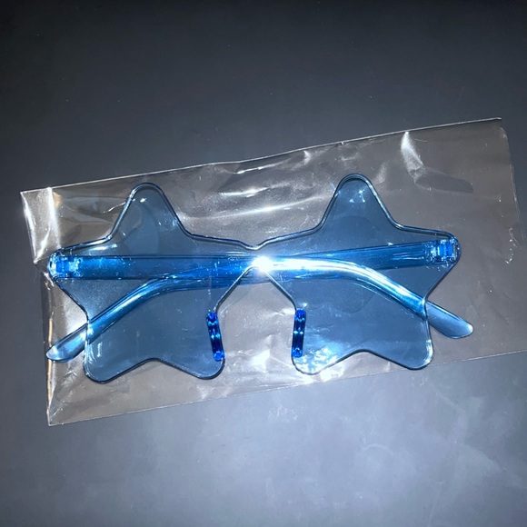 Blue Star Shaped Glasses - Picture 1 of 1